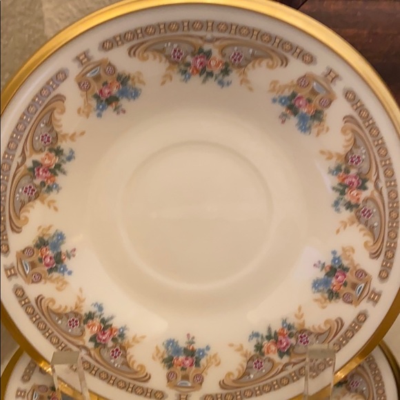 Lenox China- Vintage LOT 4 cups/saucers Lenox Versailles china - Picture 4 of 6